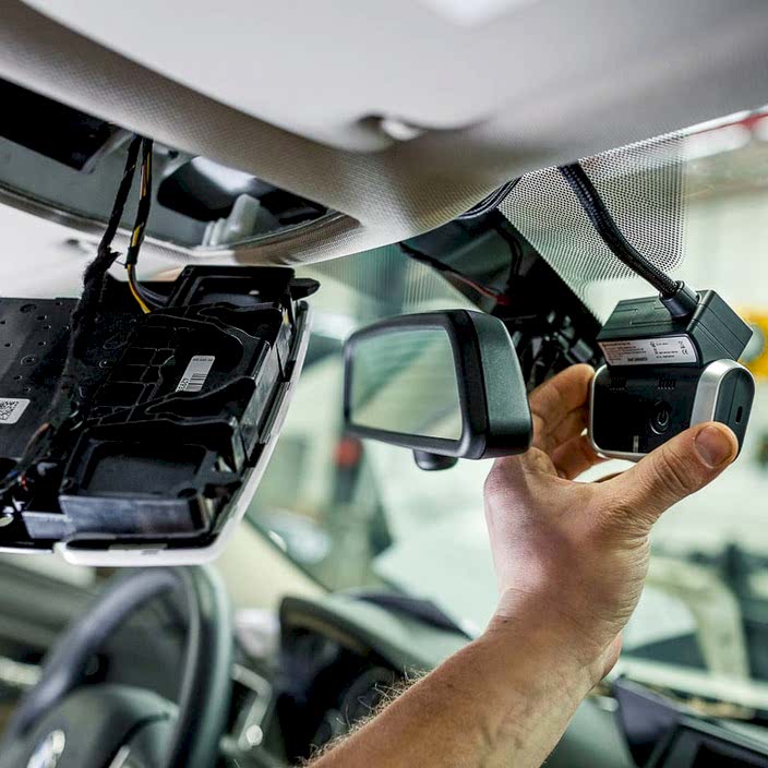 Установка видеорегистраторов и радар-детекторов